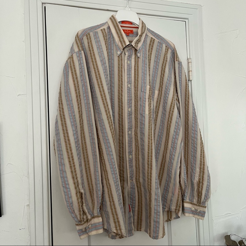FACONNABLE | TALL Vintage casual button down shirt. Made in Hong Kong.